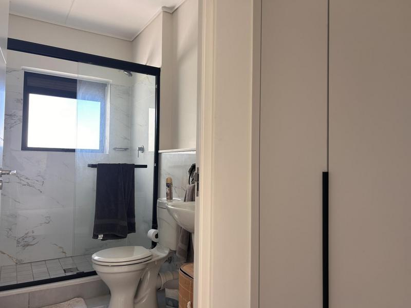 To Let 2 Bedroom Property for Rent in Sandown Western Cape